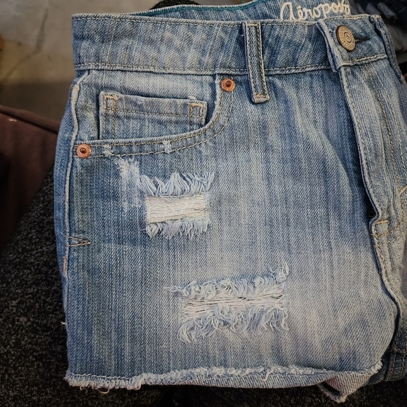 Aeropostale High Rise Shorty Distressed Blue Denim Jean Shorts Jorts Women's 2 - Picture 3 of 8